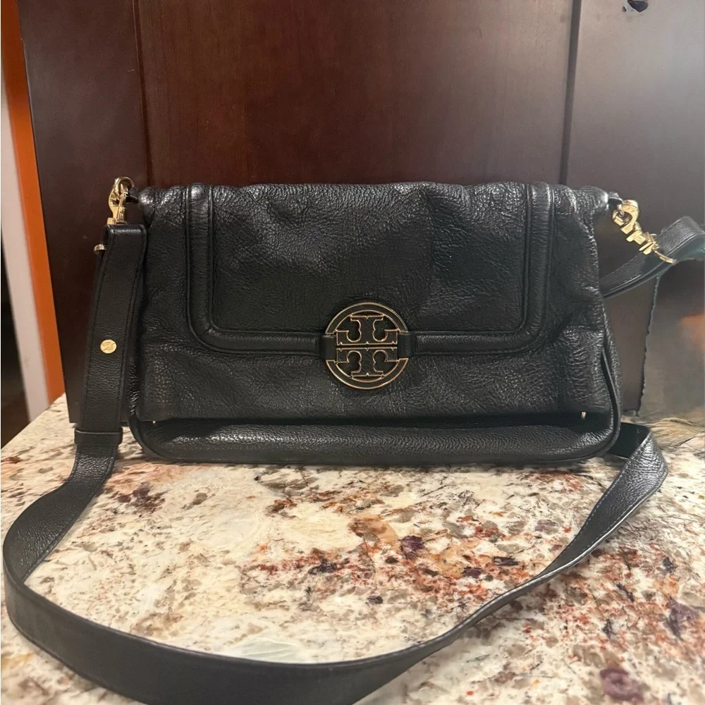 *PRE-OWNED* Tory Burch Amanda Foldover Crossbody Bag - Picture 1 of 11